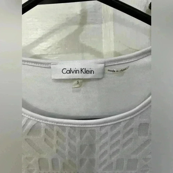 Calvin Klein white double line see-through work blouse‎ - Picture 3 of 4
